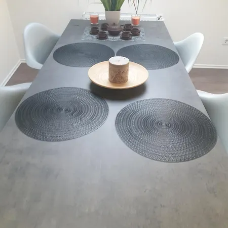 Liu Executive Apartment *